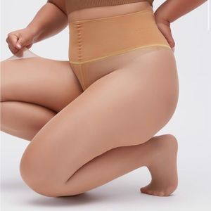 Sheertex Nude Rip Resist Tights in N04 Light Medium